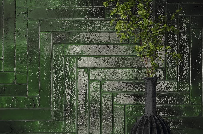 BRUTALIST AMADIS